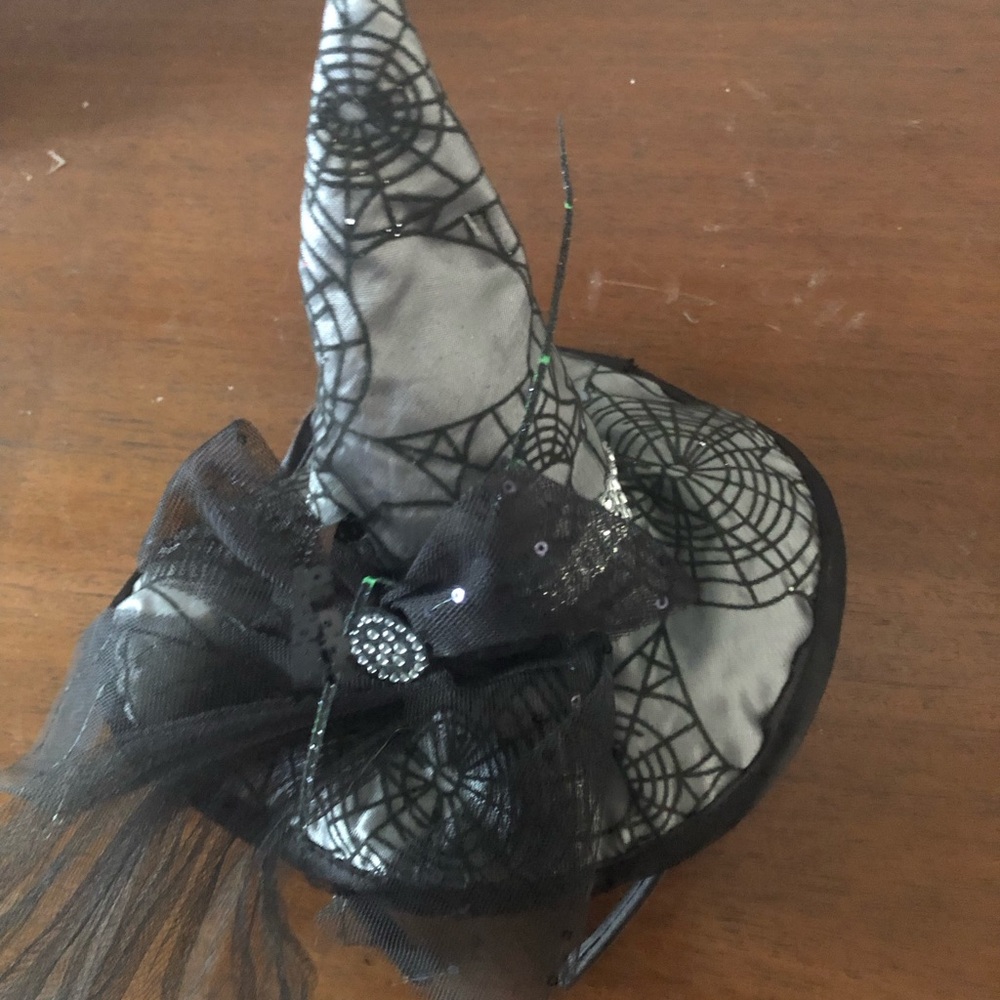 🎃Black Spiderweb Witch Hat Headband - $15 or $12 w/offer